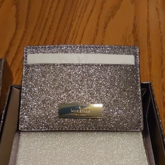 Kate Spade Kenzie Silver Glitter Small Card Case - Picture 5 of 6